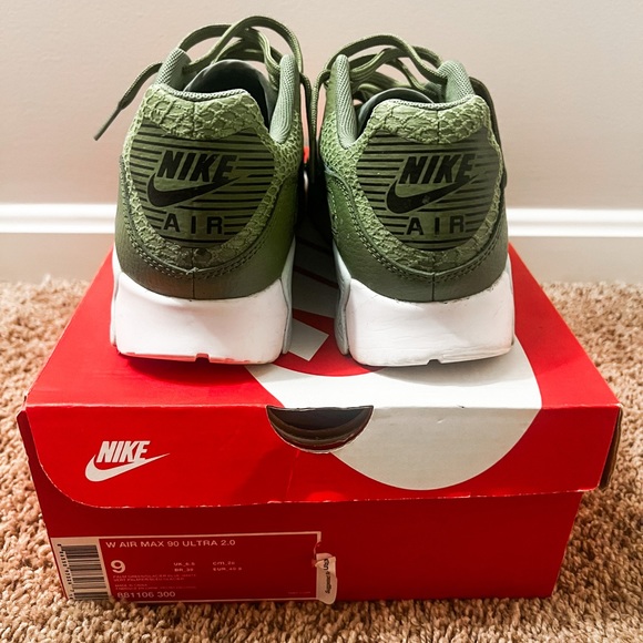 WOMENS NIKE AIR MAX 90 ULTRA 2.0 - Picture 2 of 3